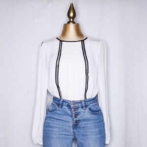 White House Black Market Blouse, Long Sleeves,Black Lace trim, Size 0 XS, White